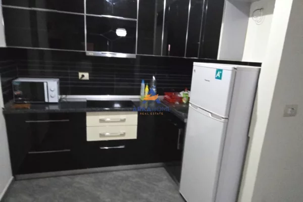 Shtepi me qera 1+1 ne Tirane - 572 Euro