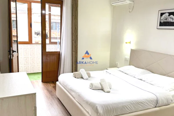 Shtepi me qera Apartament ne Tirane, 2+1, Mobilimi E mobiluar, Pagesa 800  Euro.