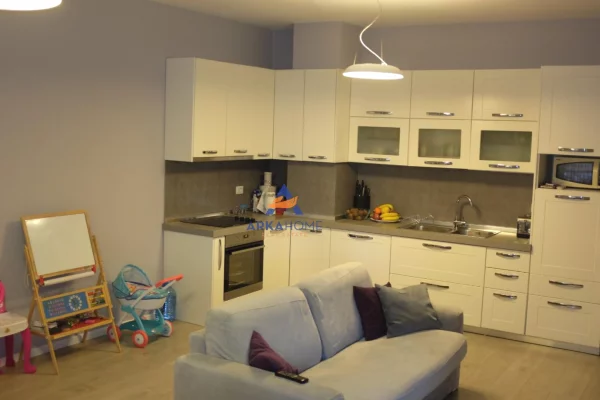 Shtepi me qera 1+1 ne Tirane - 624 Euro