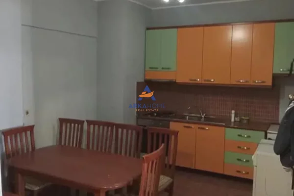 Shtepi me qera 2+1 ne Tirane - 416 Euro