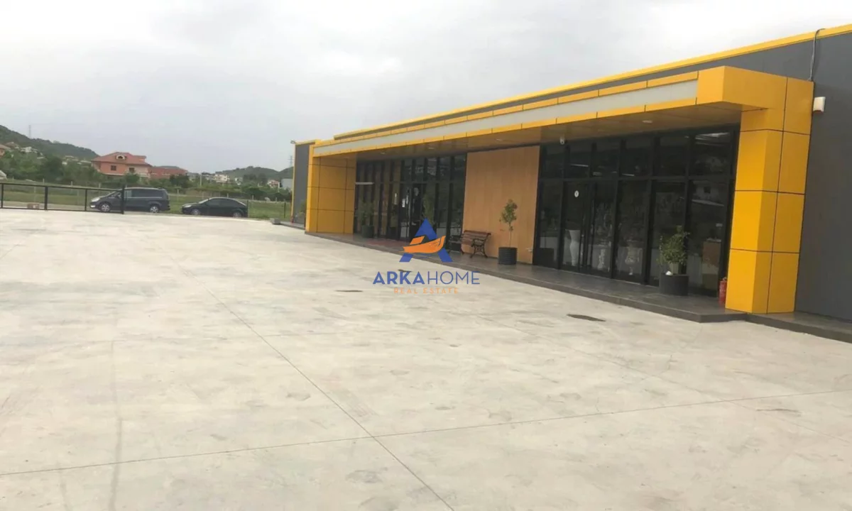 Ambient biznesi me qera 4+1 ne Tirane - 6,000 Euro