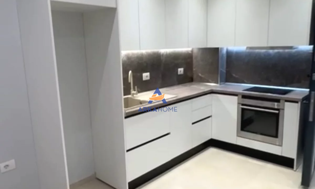 Shtepi me qera Apartament ne Tirane, 1+1, Mobilimi Bosh, pa mobiluar, Pagesa 415  Euro.