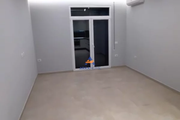 Shtepi me qera 1+1 ne Tirane - 415 Euro