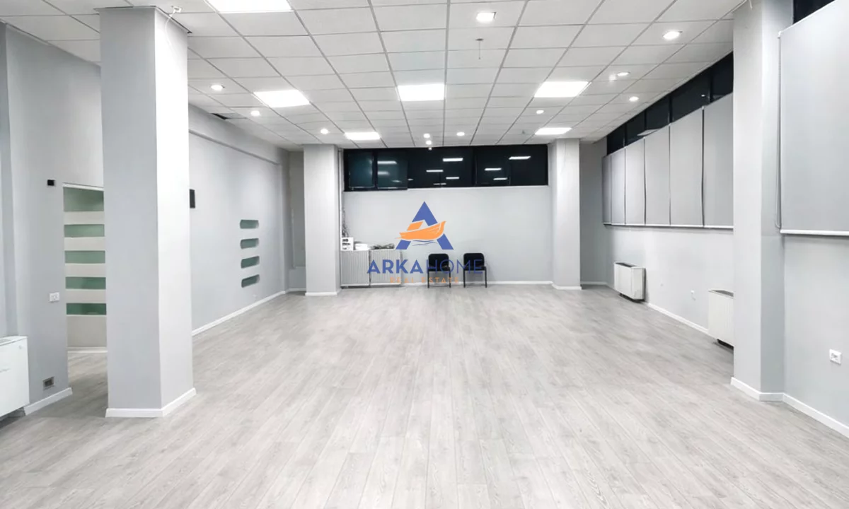 Ambient biznesi me qera 1+1 ne Tirane - 5,800 Euro