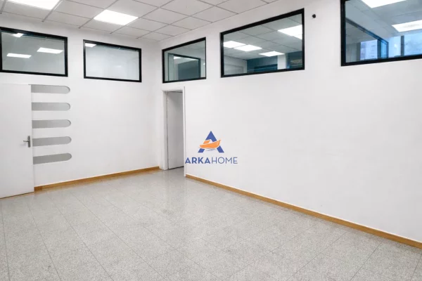 Ambient biznesi me qera 1+1 ne Tirane - 5,800 Euro