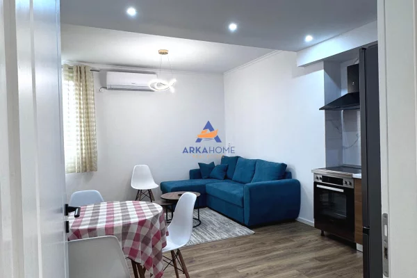 Shtepi ne shitje Apartament ne Tirane, 2+1, Mobilimi E mobiluar, Pagesa 139,000  Euro.