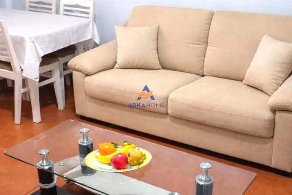 Shtepi me qera 2+1 ne Tirane - 519 Euro