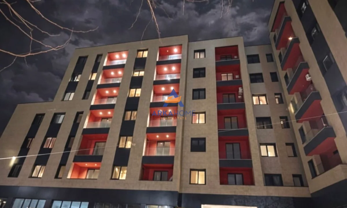 Shtepi ne shitje Apartament ne Tirane, 2+1, Mobilimi Bosh, pa mobiluar, Pagesa 156,000  Euro.