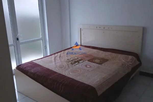 Shtepi me qera Shtepi Private ne Tirane, 2+1, Mobilimi E mobiluar, Pagesa 363  Euro.