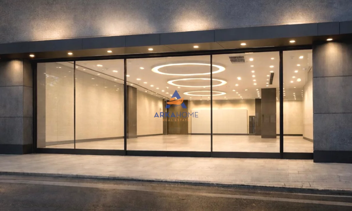 JEPET ME QIRA AMBJENT BIZNESI 350M2 "BULEVARDI ZOGU I PARE" 7500 EURO