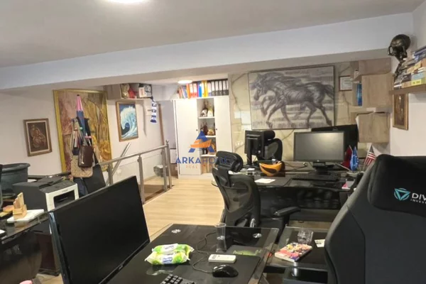 Ambient biznesi me qera 3+1 ne Tirane - 800 Euro