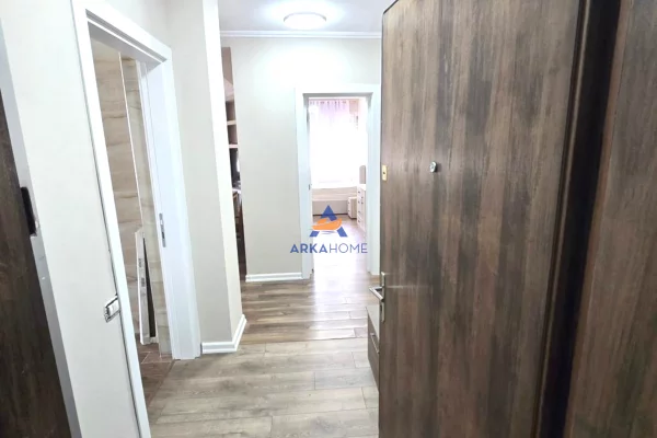 Shtepi me qera 2+1 ne Tirane - 800 Euro