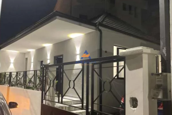 Shtepi me qera Shtepi Private ne Tirane, 1+1, Mobilimi E mobiluar, Pagesa 623  Euro.