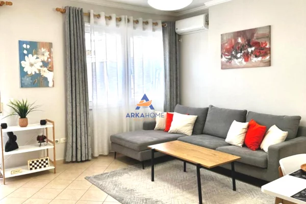 Shtepi me qera Apartament ne Tirane, 1+1, Mobilimi E mobiluar, Pagesa 750  Euro.