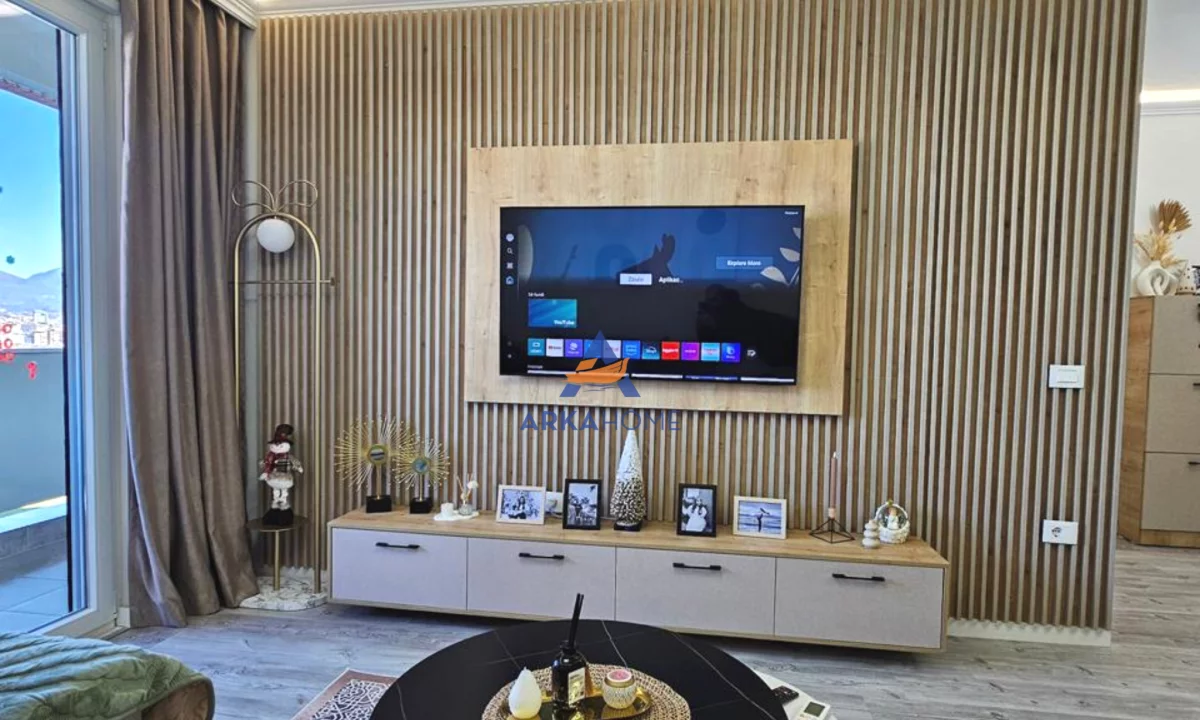 Shtepi me qera Apartament ne Tirane, 2+1, Mobilimi E mobiluar, Pagesa 650  Euro.