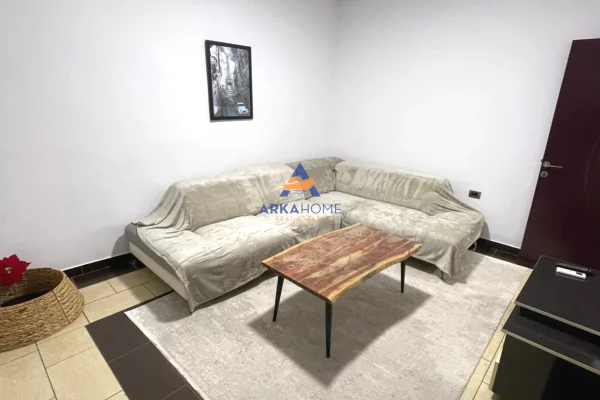 Shtepi me qera 1+1 ne Tirane - 623 Euro