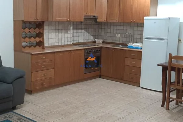 Shtepi me qera Apartament ne Tirane, 1+1, Mobilimi E mobiluar, Pagesa 600  Euro.