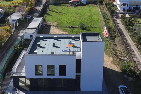 Ambient biznesi me qera 1+1 ne Tirane - 3,000 Euro