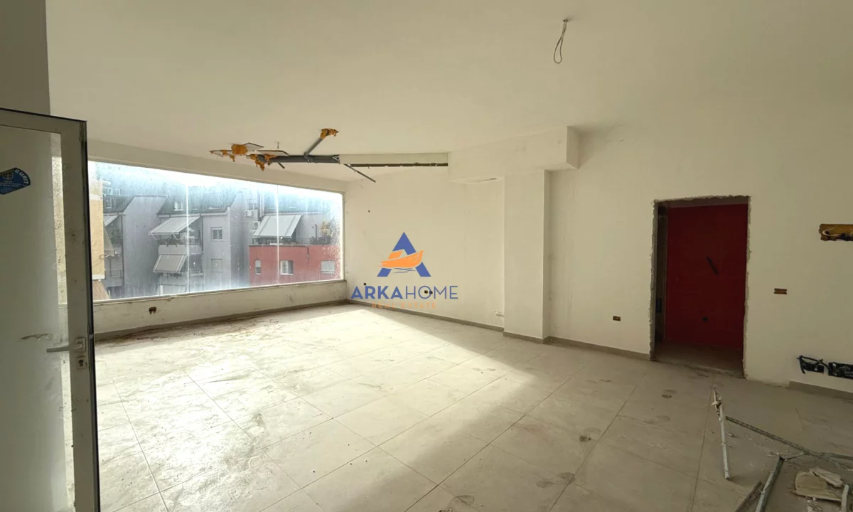 SHITET NJESI BIZNESI 79M2 "TEK LIQENI I THATE,RRUGA HAMDI GARUNJA" 146.260 EURO