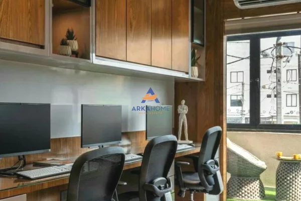 Ambient biznesi me qera 3+1 ne Tirane - 520 Euro