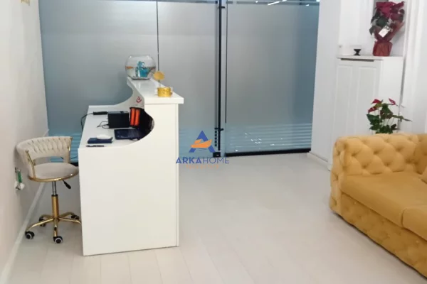 Ambient biznesi me qera 1+1 ne Tirane - 1,100 Euro