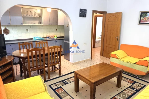 Shtepi me qera 2+1 ne Tirane - 571 Euro