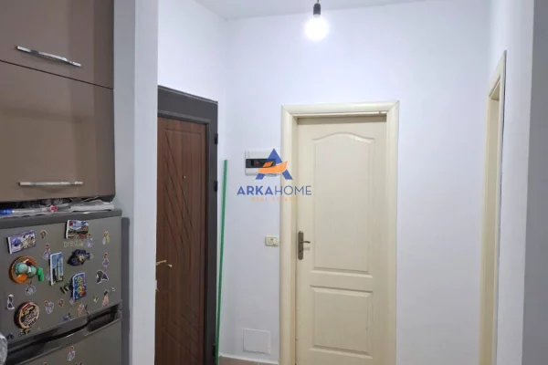 Shtepi ne shitje Apartament ne Tirane, 1+1, Mobilimi E mobiluar, Pagesa 88,357  Euro.