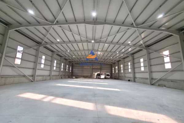 JEPET ME QERA KAPANON 1200M2 "NE RINAS" 4800 EURO