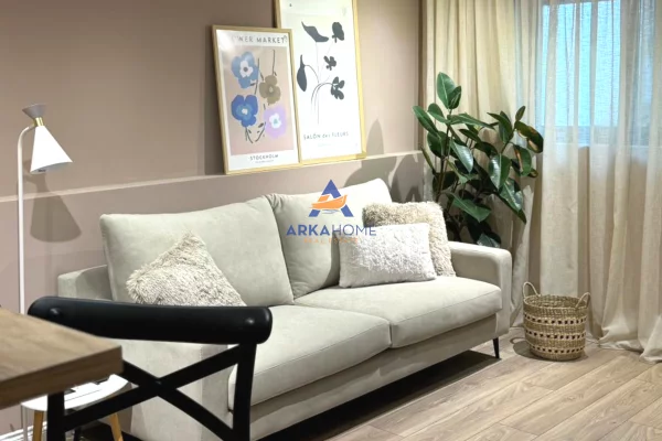 JEPET APARTAMENT ME QERA 2+1+VERANDE "ALI DEMI, RRUGA ALI VISHA" 70.000 LEKE