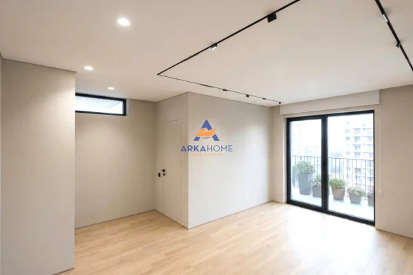 Ambient biznesi me qera 1+1 ne Tirane - 1,440 Euro