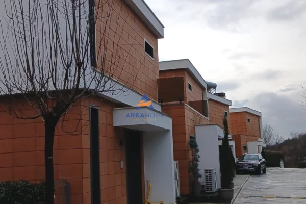 Shtepi ne shitje Vila Luksoze ne Tirane, 3+1, Mobilimi E mobiluar, Pagesa 650,000  Euro.