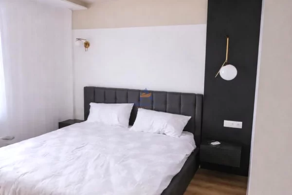 Shtepi me qera 2+1 ne Tirane - 1,500 Euro