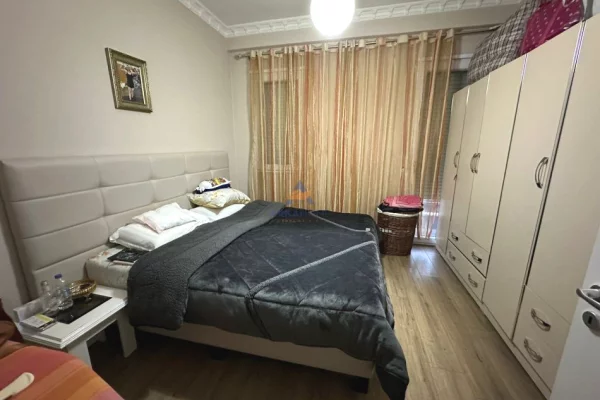 Shtepi ne shitje 2+1 ne Tirane - 320,000 Euro