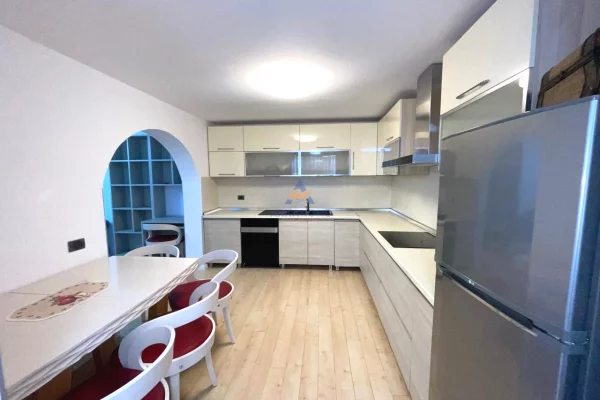 Apartment for sale in Tirana 1+1, Furnished