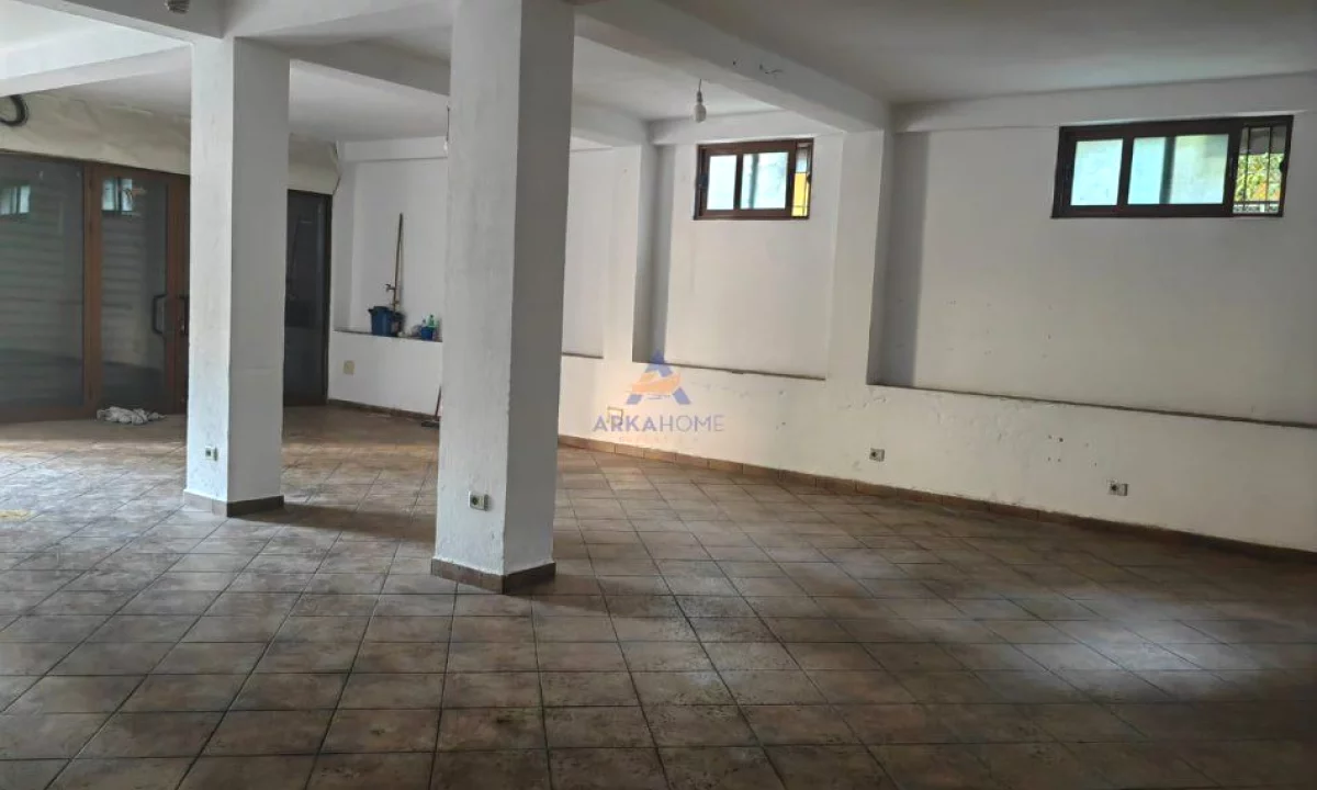 JEPET ME QIRA MAGAZINE 100 M2 "RRUGA TONIN HARAPI" 50.000 LEKE