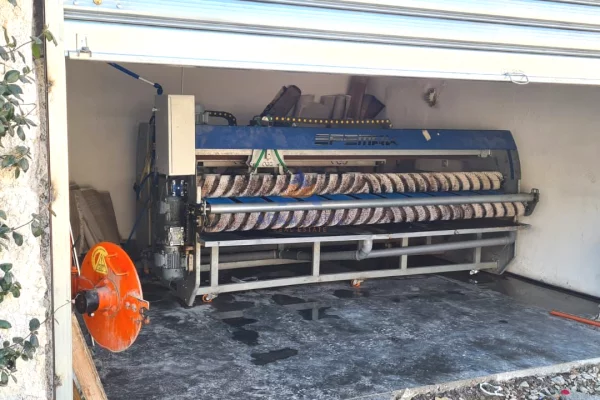 Ambient biznesi me qera 4+1 ne Tirane - 1,039 Euro