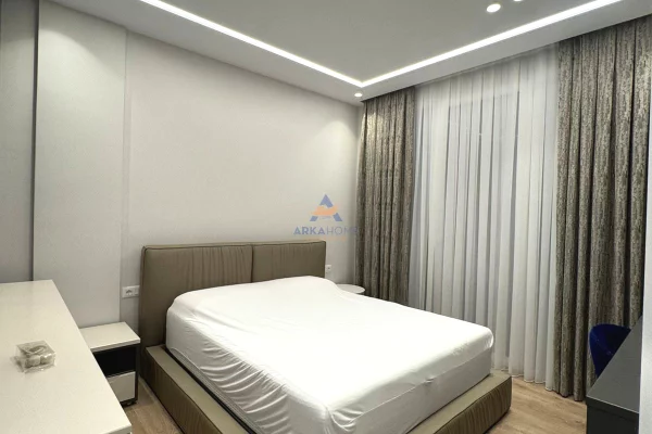 Shtepi ne shitje Vila Luksoze ne Durres, 3+1, Mobilimi E mobiluar, Pagesa 420,000  Euro.