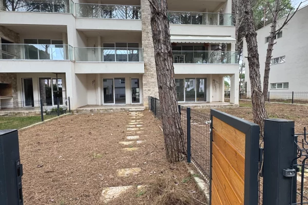 Shtepi ne shitje 1+1 ne Durres - 296,000 Euro