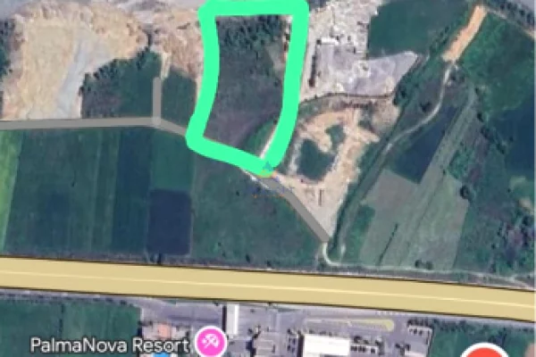 Truall ose Toke  ne Tirane - 636,000 Euro