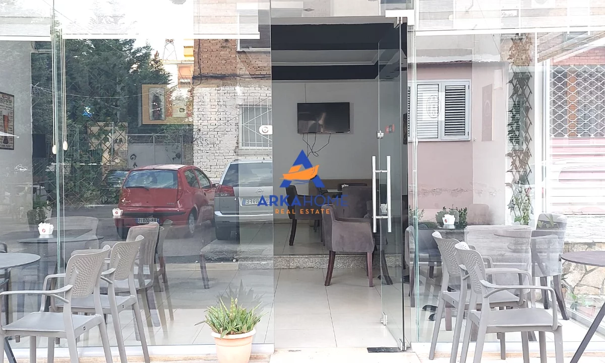 SHITET BAR-KAFE 60 M2 ALI DEM 80000 Euro