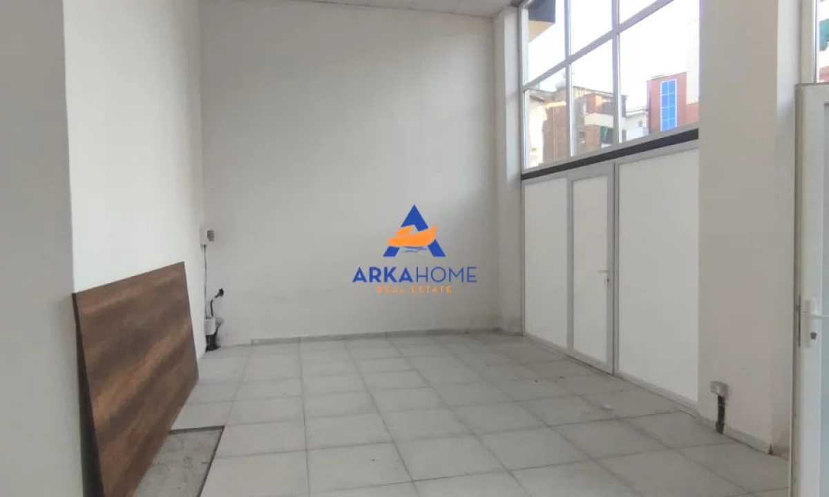 SHITET OSE JEPET ME QERA DYQAN 74 M2 259000Euro(I DISKUTUSHEM )