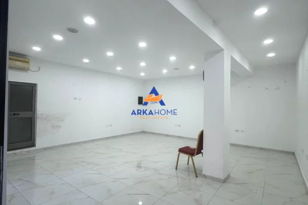 Ambient biznesi ne shitje 1+1 ne Tirane - 160,000 Euro