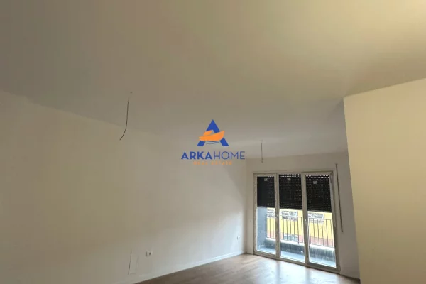 Apartment for rent in Tirana 2+1, Emty