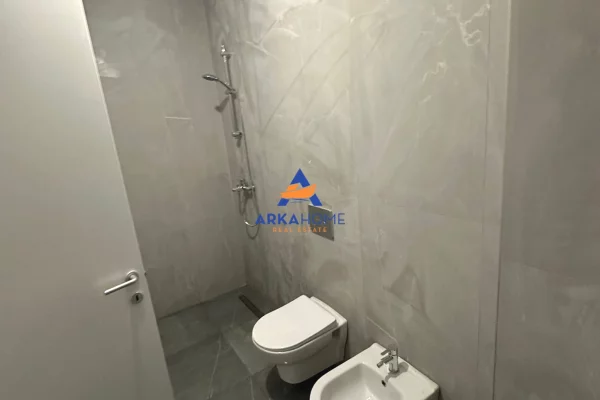Apartment for rent in Tirana 2+1, Emty