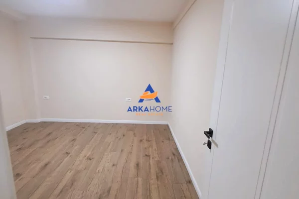Apartment for rent in Tirana 2+1, Emty