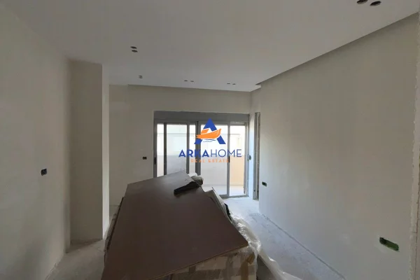 Shtepi ne shitje 2+1 ne Tirane - 125,000 Euro