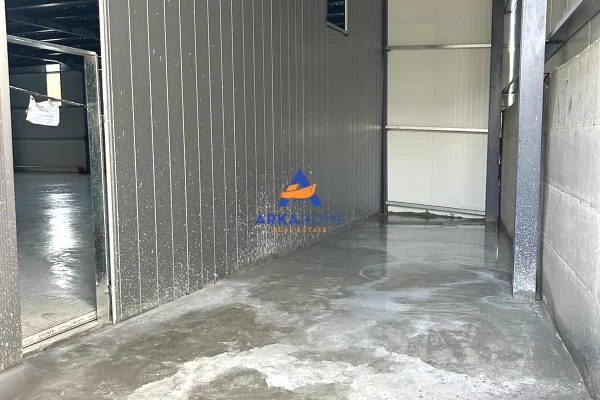 JEPET KAPANON ME QERA " PRANE RRUGES SE ARBERIT " 20000EURO