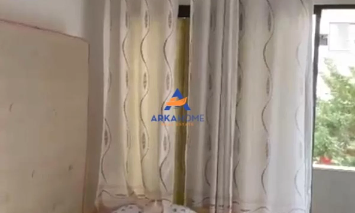 Shtepi me qera Apartament ne Tirane, 2+1, Mobilimi E mobiluar, Pagesa 520  Euro.