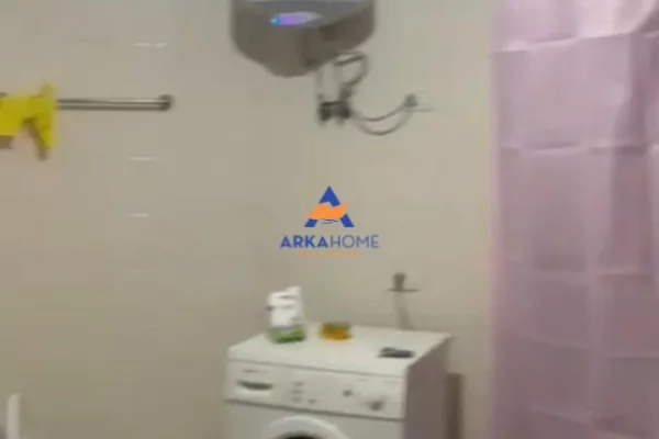 Shtepi me qera Apartament ne Tirane, 2+1, Mobilimi E mobiluar, Pagesa 520  Euro.