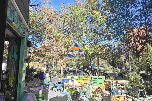 Ambient biznesi me qera 1+1 ne Tirane - 2,080 Euro